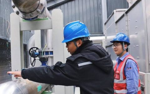 青春身影赴一线 服务力量稳底盘