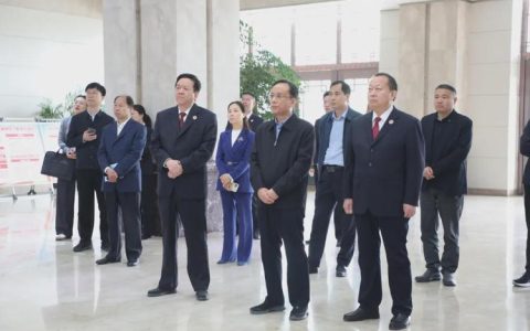 市人大常委会组织在潜省人大代表开展会前集中视察