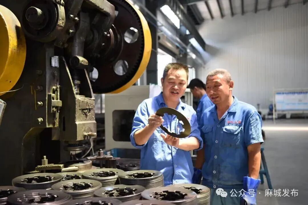 【非凡“十四五” 聚力建支点】五年蝶变：麻城零部件产业强势崛起，打造百亿“智造”新矩阵