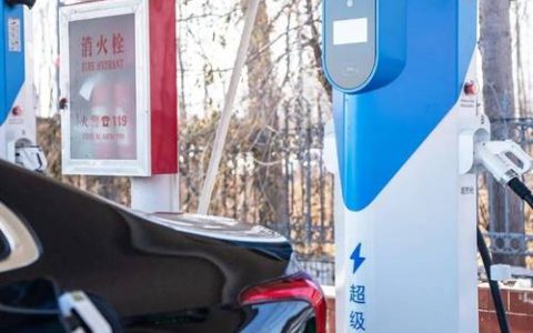 十堰首座兆瓦级充电站通电运行