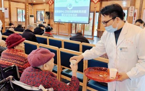 服务不“降温”　凛冬暖意浓 鄂东医养集团为居民送上冬季健康“密码”