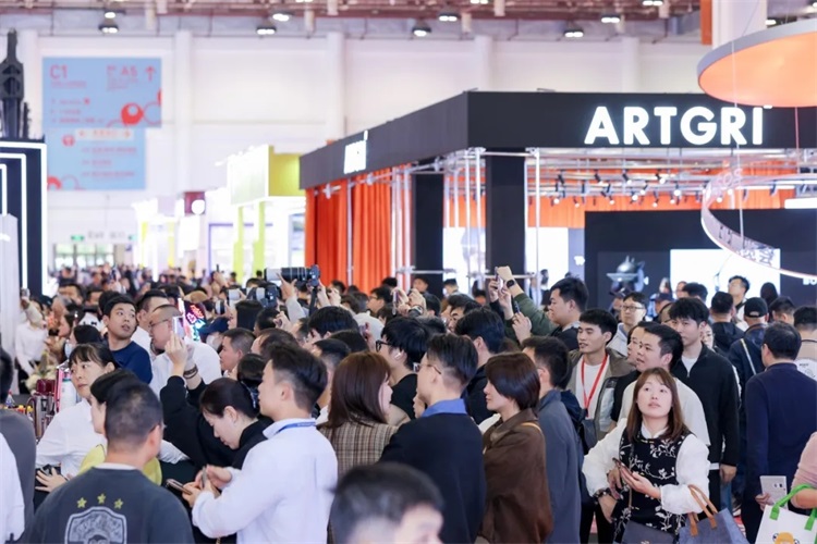 厦门建发会展集团董事长潘子万：未来将深化“走出去”与数字化转型