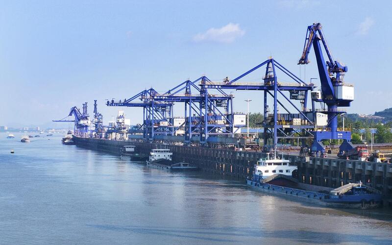 一台车、一座港、一块牌！黄石如何用五年重塑城市竞争力