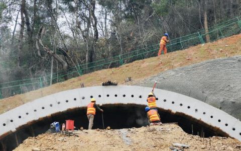父子山隧道完成“深度体检”