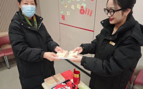赤壁市烟草专卖局筑牢元旦、春节卷烟配送保障线