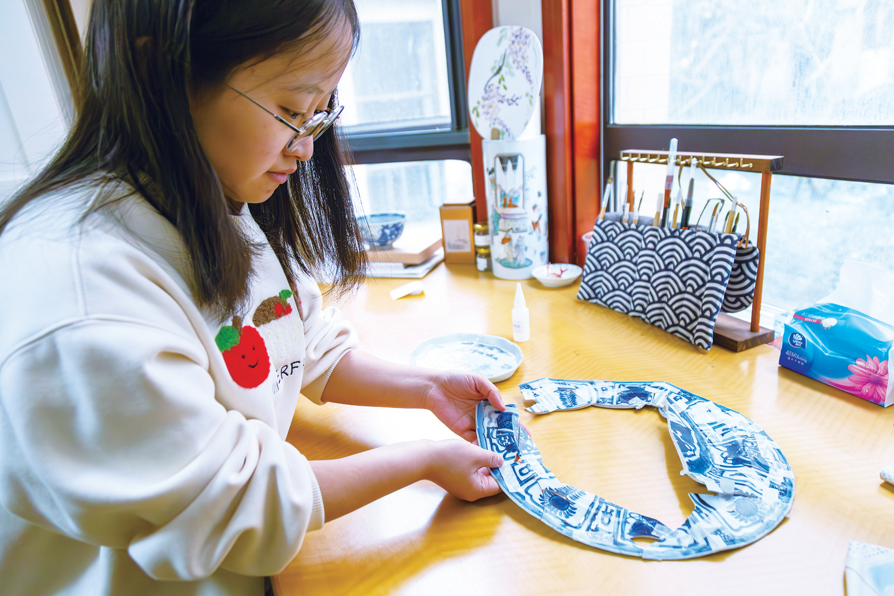 创业路上 | 从上海学艺归来，十堰女孩余萌纯手工修复古瓷——让残缺瓷器重焕新生