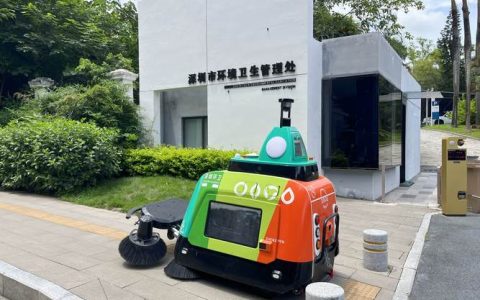 从研发到量产不到一年，武汉无人洗扫机器人批量上岗