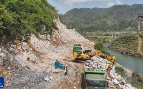 通山大幕山抽水蓄能电站1号施工支洞贯通