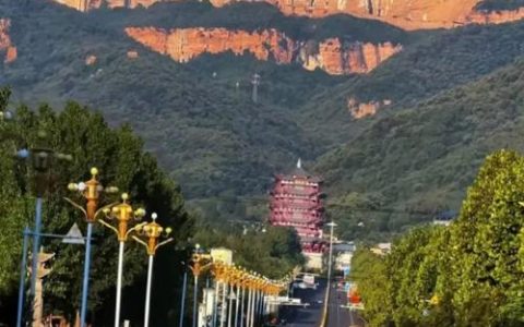 玄岳大道武当山段柳树沟大桥雄姿渐显