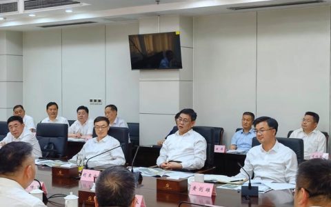 黄剑雄与新华社湖北分社调研组座谈