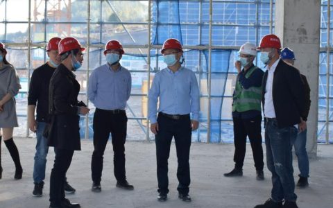 陈柏峰副校长带队深入一线查看在建项目推进情况