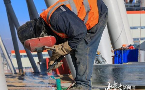 冬日施工忙 良田绘新卷