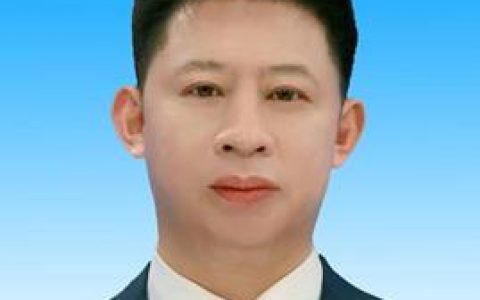 天门市第九届人民代表大会第六次会议隆重开幕 纪道清主持 肖敏作政府工作报告