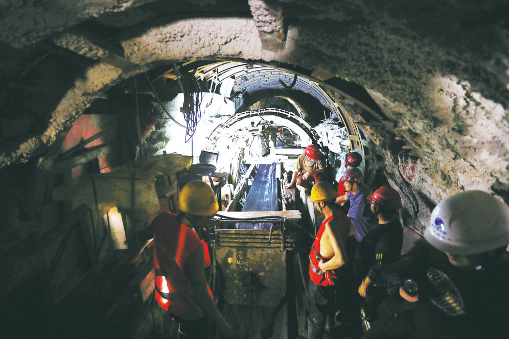 十堰版“南水北调” ——十堰中心城区水资源配置工程全线隧洞贯通纪实