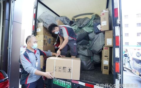 “空中快递员”在武汉越来越忙