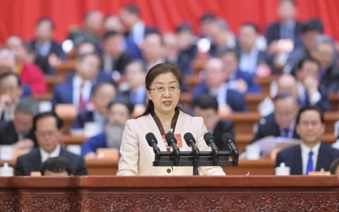 孙兵王玺玮出席市政协九届六次会议委员发言大会