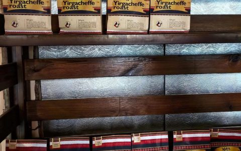 以机场速度保鲜香醇厚 “花湖咖啡” 飘出埃塞俄比亚高原的风