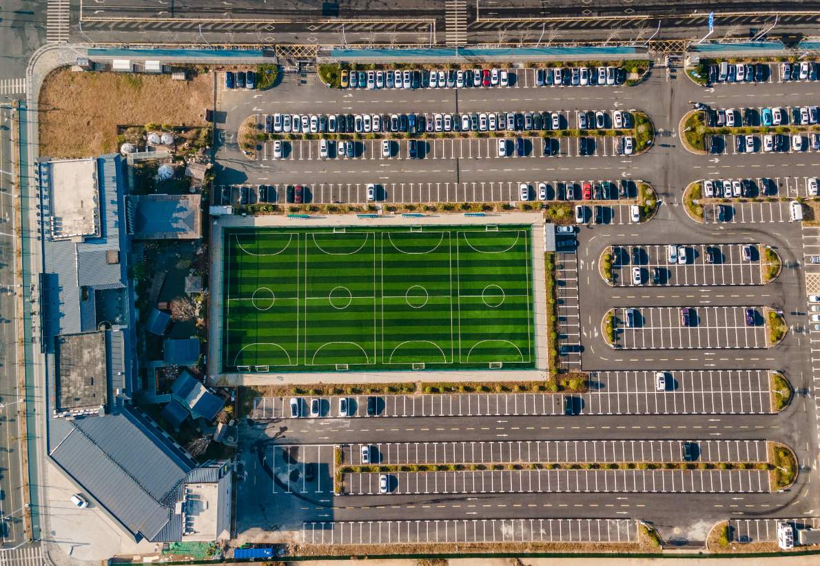 缓解停车难、行车堵，还带火了商业，杨泗港都市T台旁有了3座新停车场