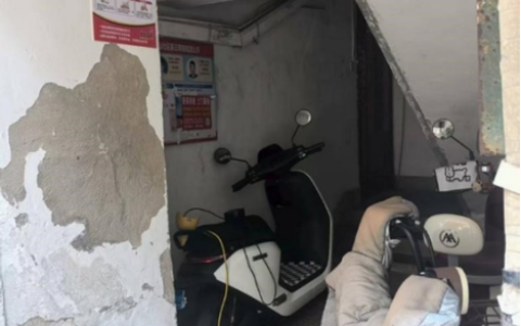 飞线充电隐患消！武穴这个社区三方议事，破解居民停车充电难题