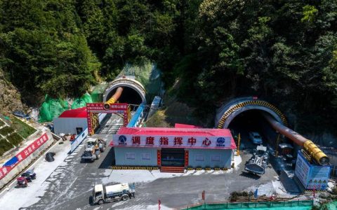 兴山东隧道全隧贯通，武汉至兴山将只需1.5小时