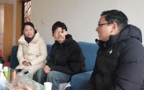 环境科学与工程学院开展寒假贫困生走访慰问活动