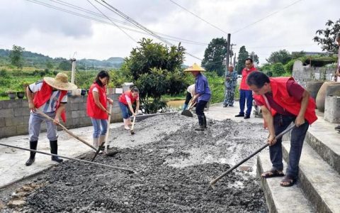 冬日修路忙 乡村振兴添动能