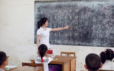 乡村教育路上的“护星人”