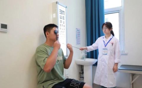 蕲春县人武部严把征兵体检质量关