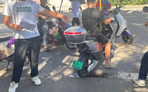 【走进沿河社区】从歇脚到共治，骑手竟成 “社区红人”！