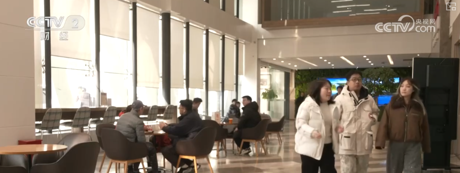 春节旅游市场火热亮点纷呈 “年味化”“小型化”“带着年味去旅行”需求攀升