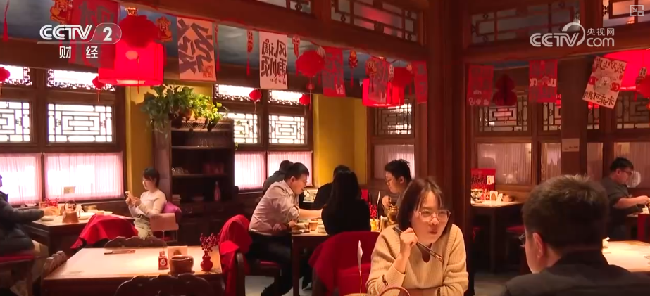 春节旅游市场火热亮点纷呈 “年味化”“小型化”“带着年味去旅行”需求攀升