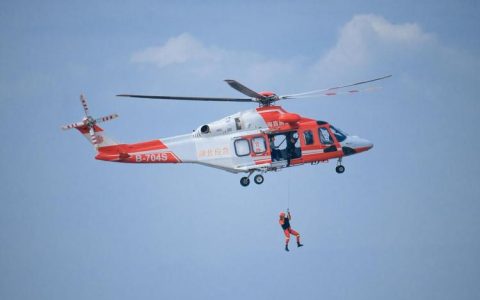 汉南机场迎首架常驻救援直升机，华中应急救援添翼