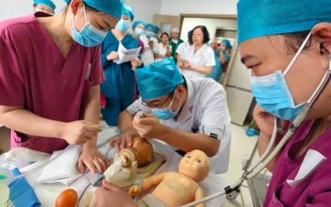 风雪救援路 医者护新生——潜江市中心医院多科联动挽救危重母婴