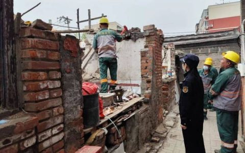 私搭违建图便利崇阳执法强拆除隐患