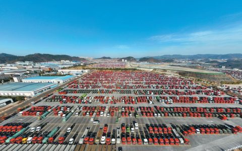 “为什么是十堰”系列报道③ | 地级市第一！十堰中重卡市占率领跑全国