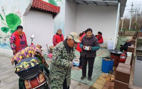 黄州区堵城镇开展腊八节主题活动