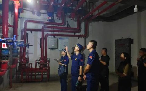 咸宁高新消防联合多部门为高层建筑“体检”