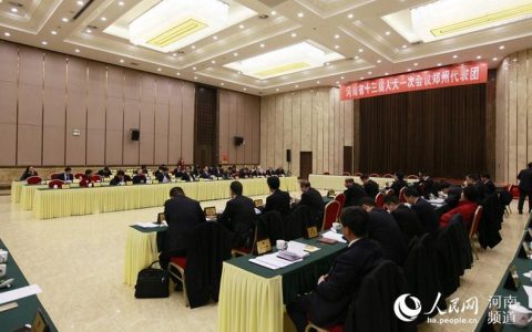 随州代表团集中审议省人大常委会和省“两院”工作报告