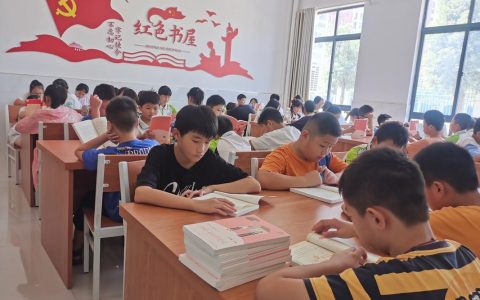 市第二实验小学图书馆完成升级改造
