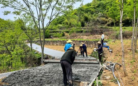 黄州“以工代赈”修好路