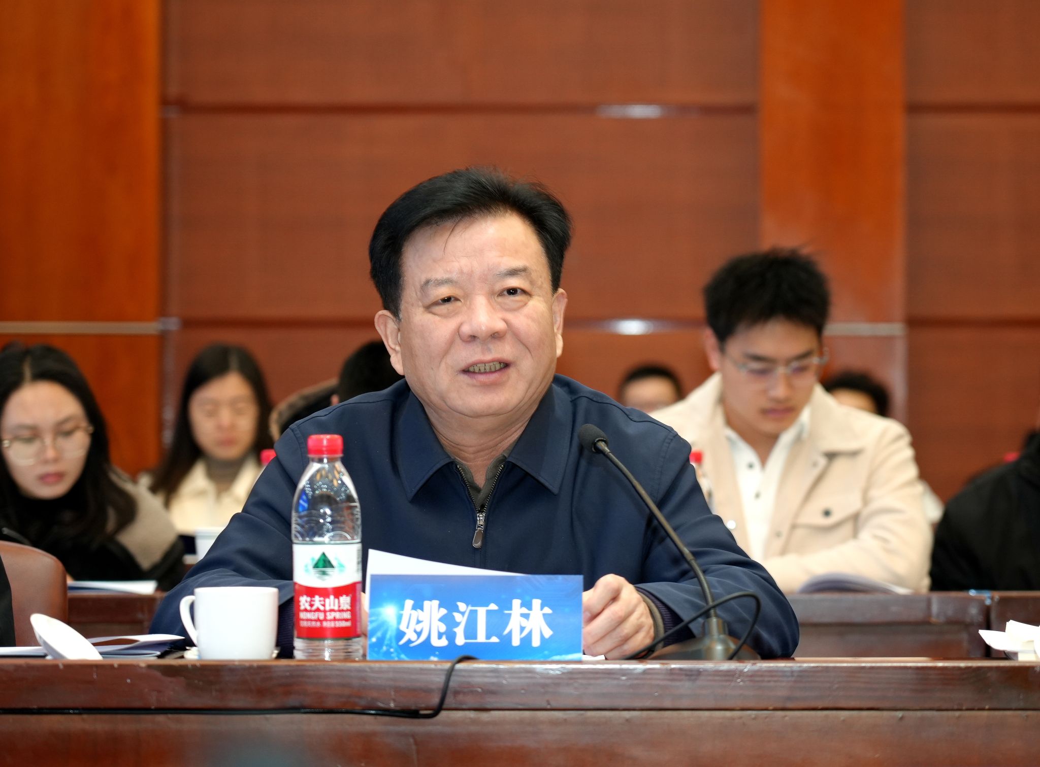 生猪数智育种与疫病防控学科突破先导项目启动会暨项目论证会在校举行