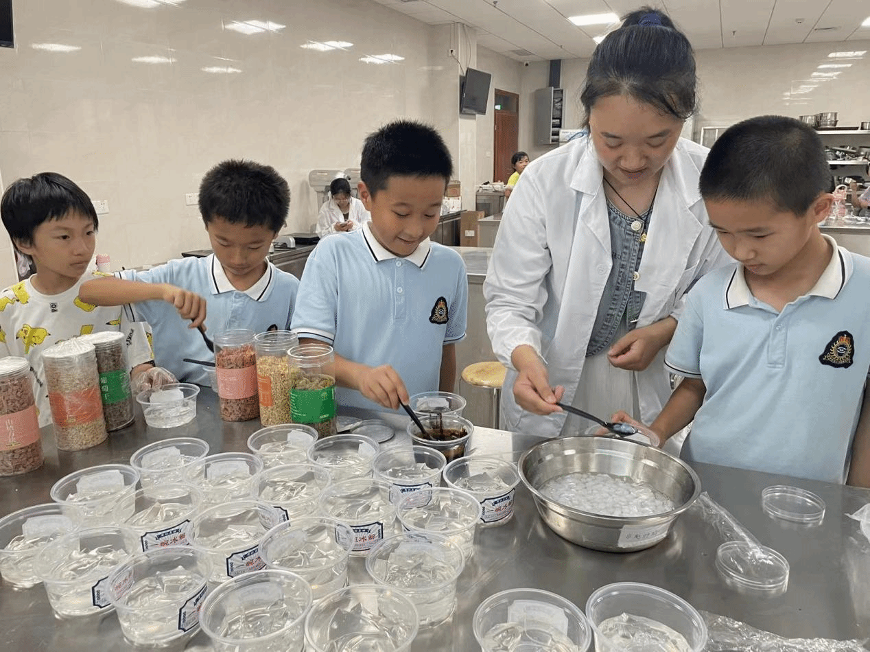 认知+探究+实践，华农附属华中农业大学科普课堂点亮青少年科学梦想