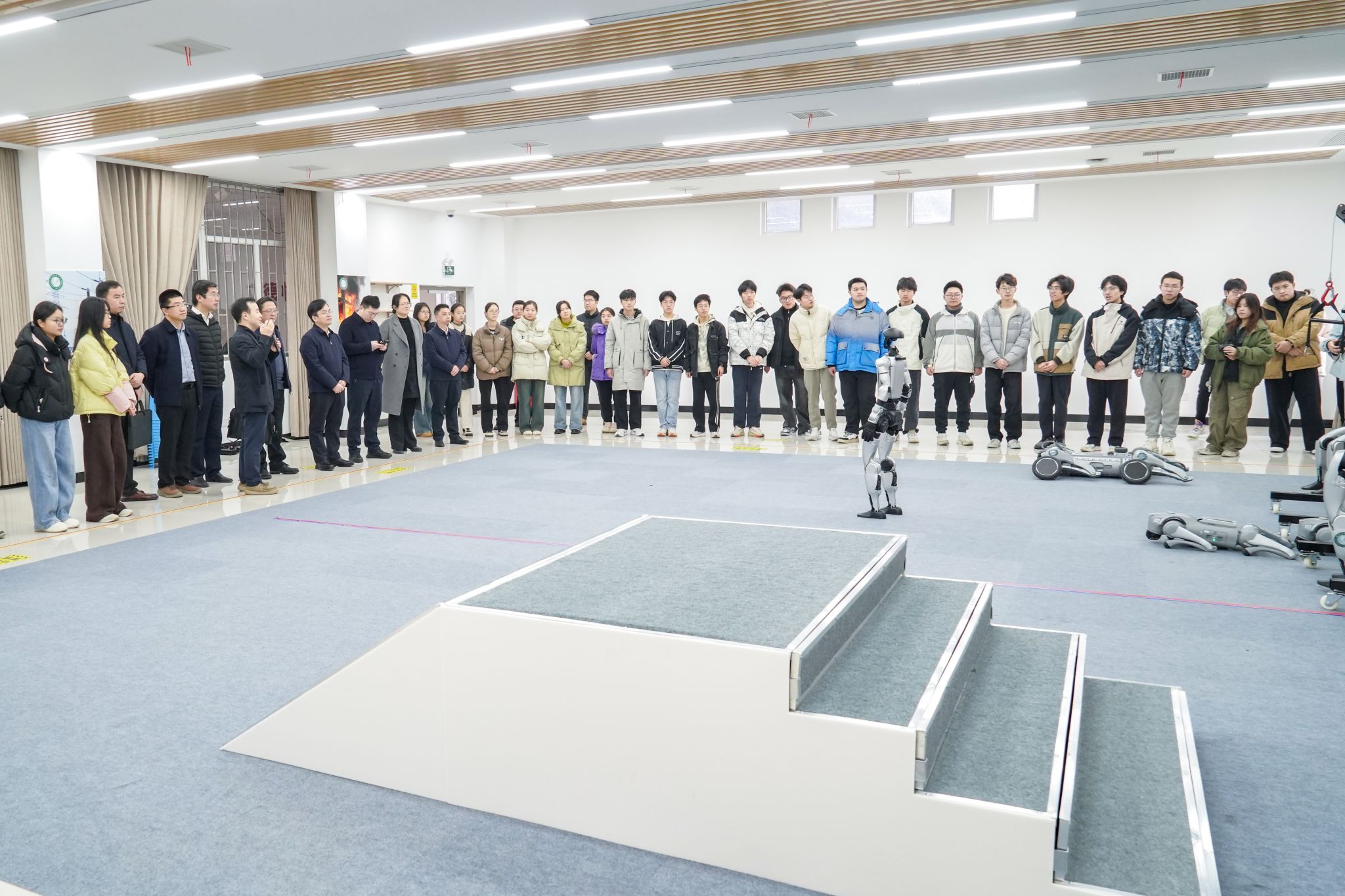 武汉科技大学举行第三十六期“沁湖时光 校长有约”