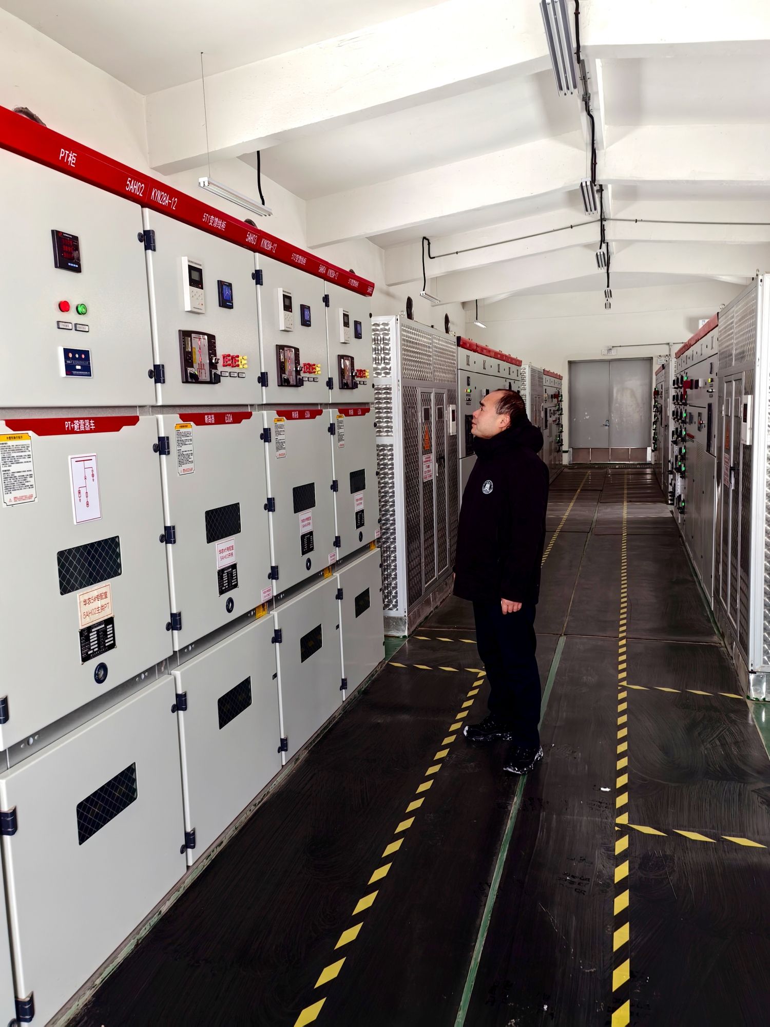 襄阳书院：师生同心打赢积雪“歼灭战”