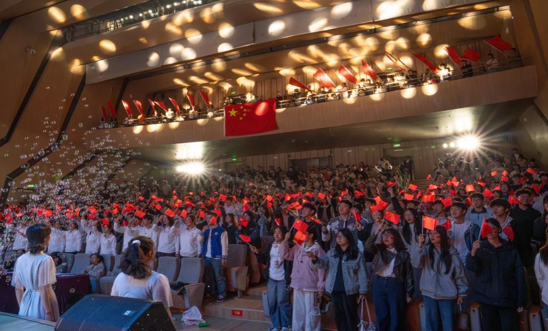 三峡大学打造红色教育新范式——以音乐团课、情境演绎赓续红色血脉