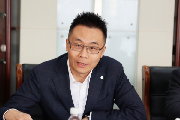 中南财经政法大学与中国邮政集团有限公司武汉市分公司签署合作协议