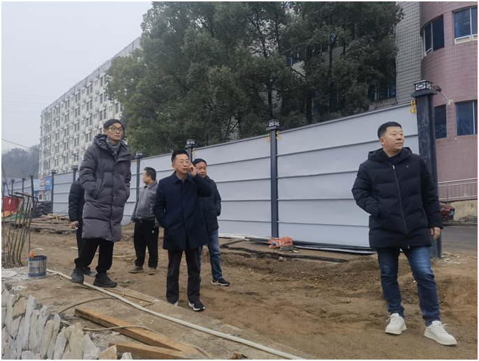 刘修海带队开展假前校园安全检查