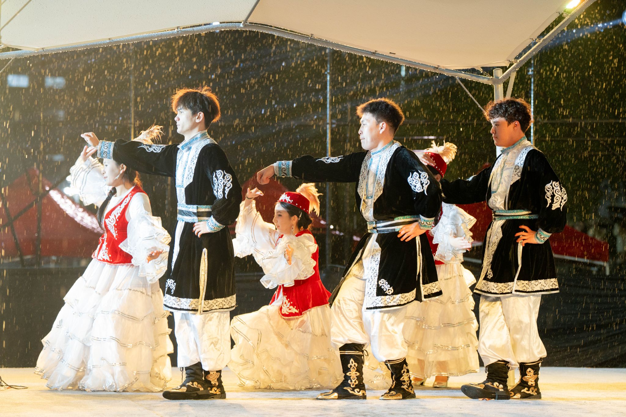 【特别关注】雨润狮山，和美融春：2026“狮山欢乐节”幸福抵达