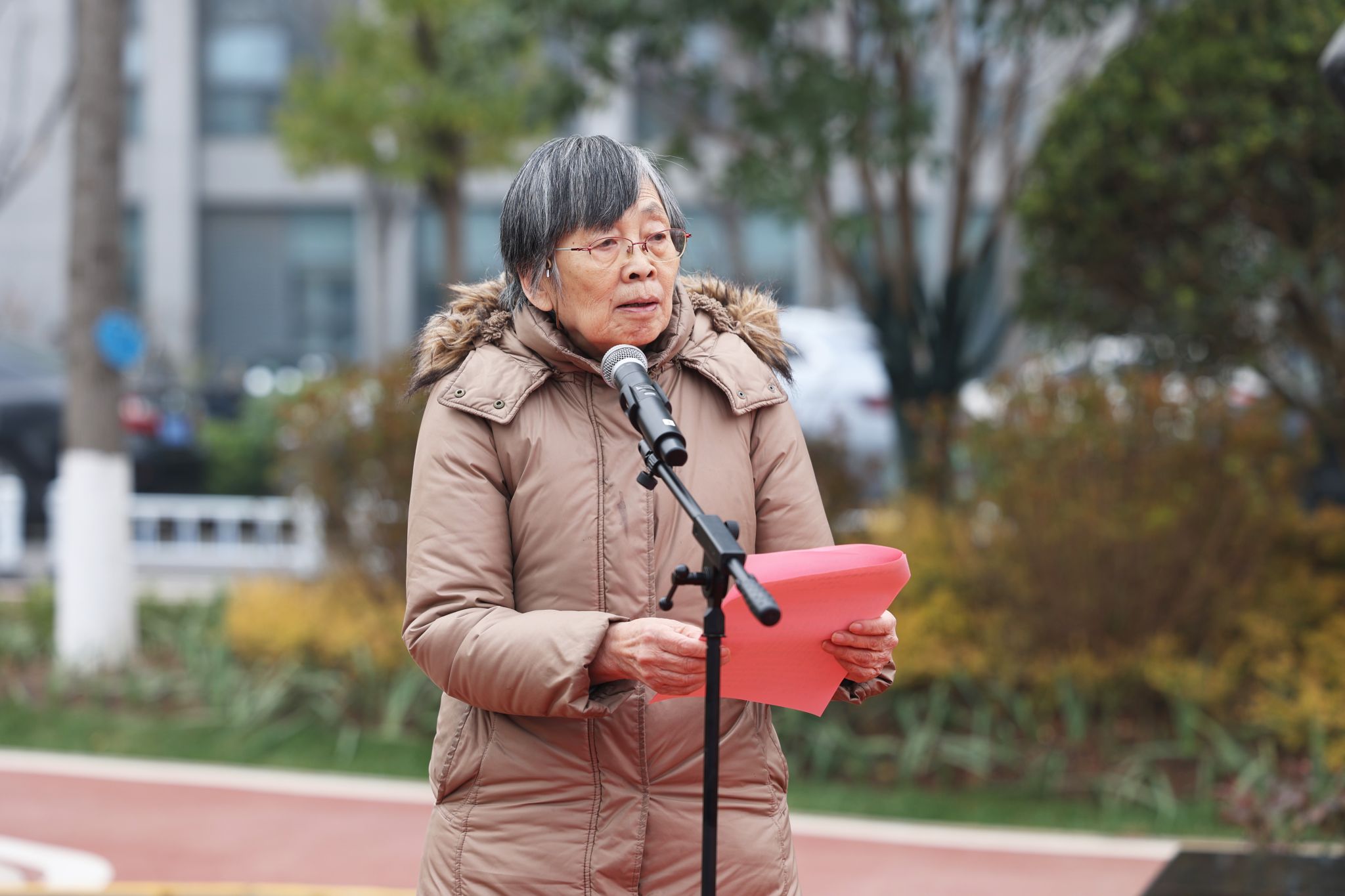 《元勋》群像雕塑落成仪式举行