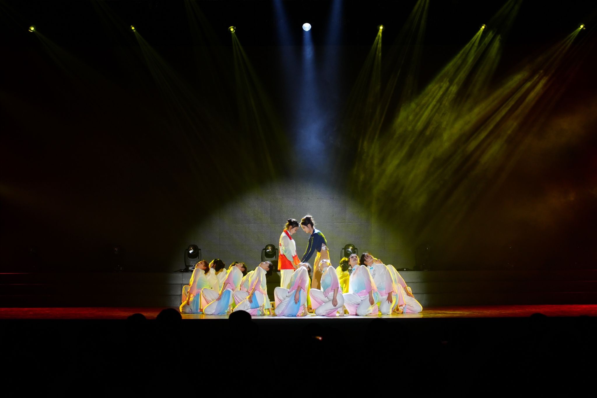 三峡大学举办“拾光·再出发”大思政课暨青春故事会